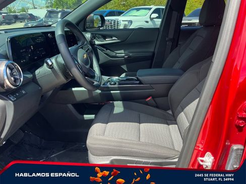 Certified 2026 Chevrolet Equinox LT FWD image 9