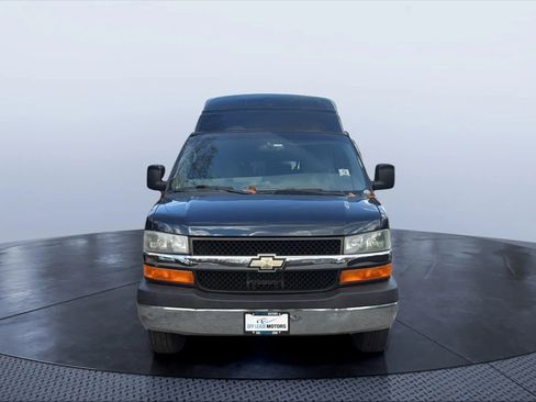 Used 2010 Chevrolet Express 3500 LT w/ LT Preferred Equipment Group image 8