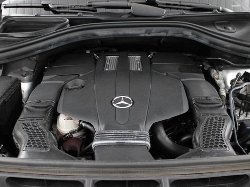 Used 2019 Mercedes-Benz GLE 400 4MATIC image 46