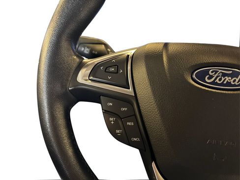 Certified 2023 Ford Edge Titanium AWD/4WD image 34