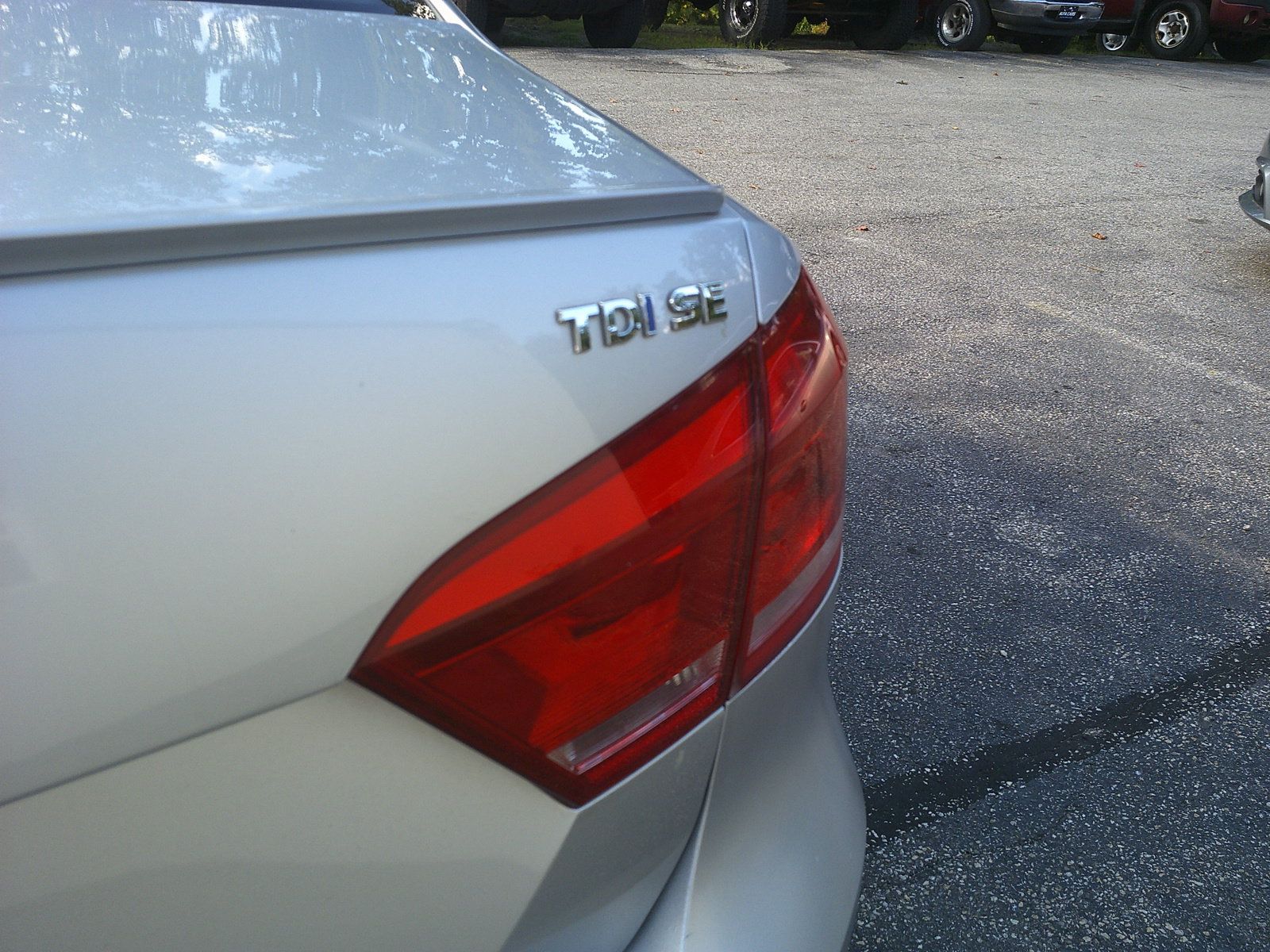Used 2013 Volkswagen Passat TDI SE FWD image 8