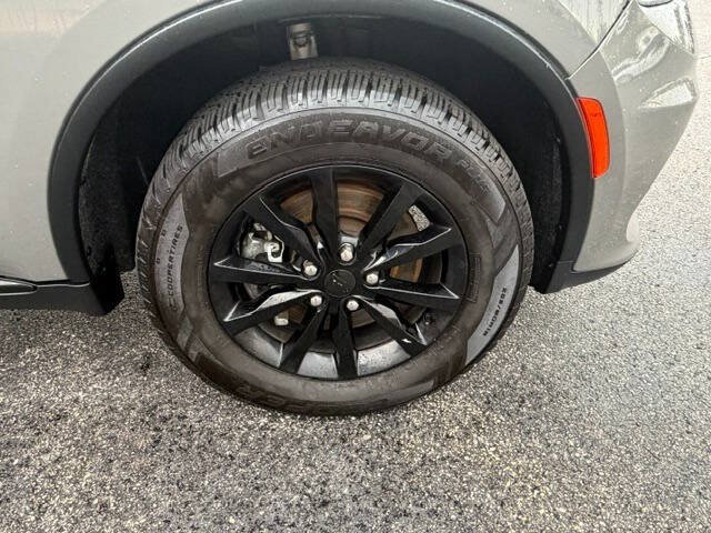 Used 2022 Dodge Durango SXT AWD/4WD image 20
