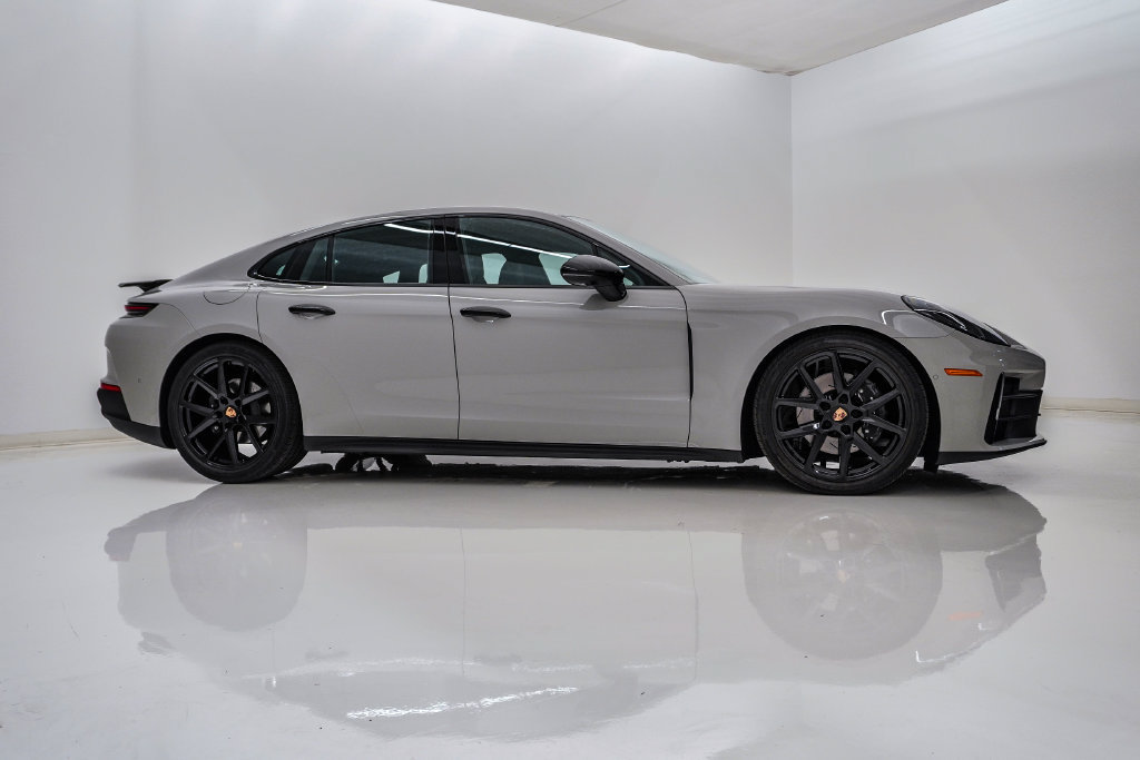 Certified 2026 Porsche Panamera 4 AWD/4WD image 9