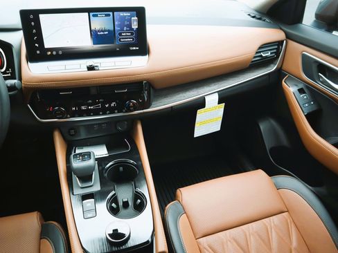 New 2026 Nissan Rogue Platinum w/ Platinum Premium Package image 14