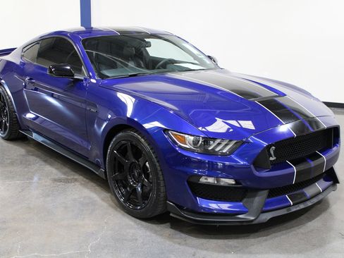 Used 2016 Ford Mustang Shelby GT350 w/ Technology Package image 2
