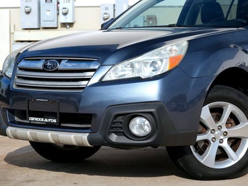 Used 2014 Subaru Outback 2.5i Limited w/ Moonroof Package AWD/4WD image 21