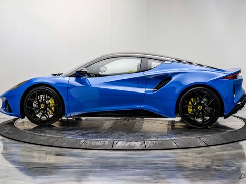 New 2026 Lotus Emira SE image 6