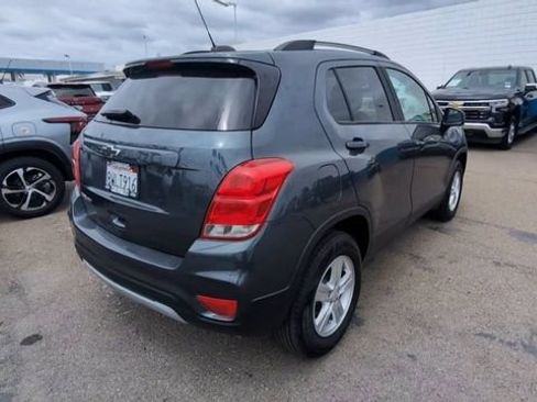Certified 2021 Chevrolet Trax LT w/ LT Convenience Package AWD/4WD image 8