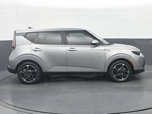 Used 2023 Kia Soul EX FWD image 8
