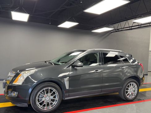 Used 2014 Cadillac SRX Performance w/ Driver Awareness Package image 2