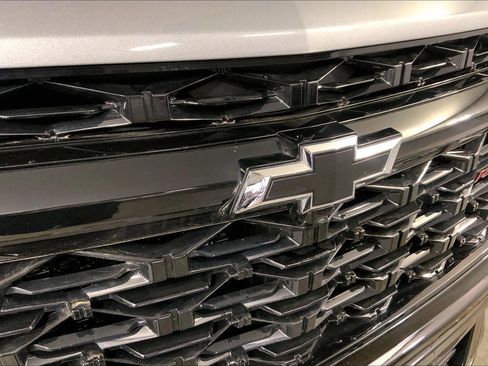 Used 2024 Chevrolet Traverse RS w/ LPO, Floor Liner Package AWD/4WD image 30