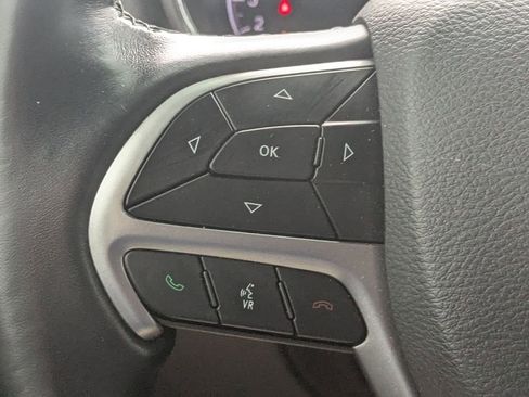 Used 2021 Jeep Grand Cherokee Laredo X RWD image 16
