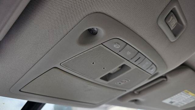 Used 2017 Nissan Pathfinder Platinum w/ Family Entertainment Package AWD/4WD image 23