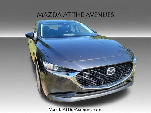 Used 2019 MAZDA MAZDA3 Sedan FWD image 19