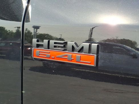 Used 2022 RAM 2500 Laramie w/ Night Edition AWD/4WD image 12