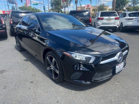 Used 2019 Mercedes-Benz A 220 image 2
