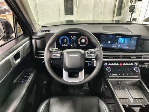 Used 2024 Hyundai Santa Fe XRT image 17