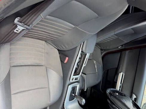 Used 2010 Volvo S40 2.4i image 21