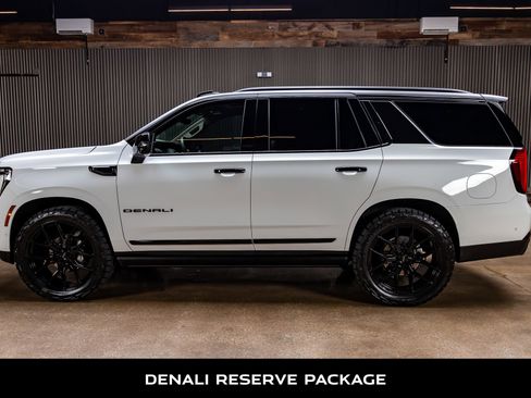 Used 2026 GMC Yukon Denali w/ Denali Reserve Package AWD/4WD image 6
