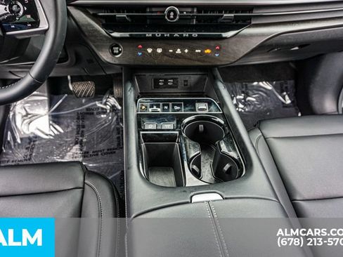 Used 2025 Nissan Murano SV AWD/4WD image 39