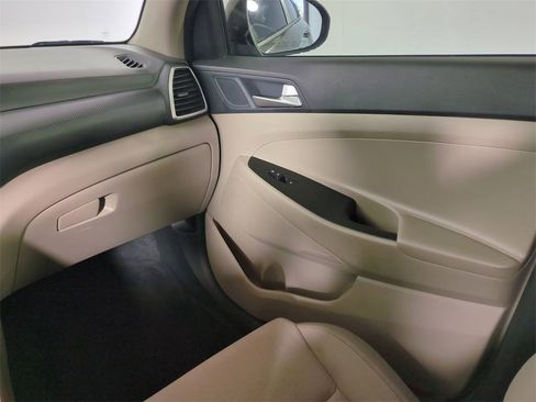 Certified 2020 Hyundai Tucson SE image 18