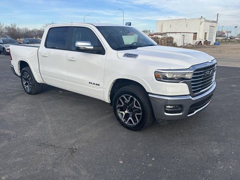 Used 2025 RAM 1500 Laramie image 9
