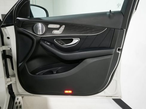 Used 2018 Mercedes-Benz GLC 300 4MATIC Coupe image 27