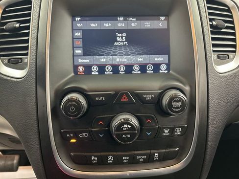 Used 2020 Dodge Durango SXT image 18