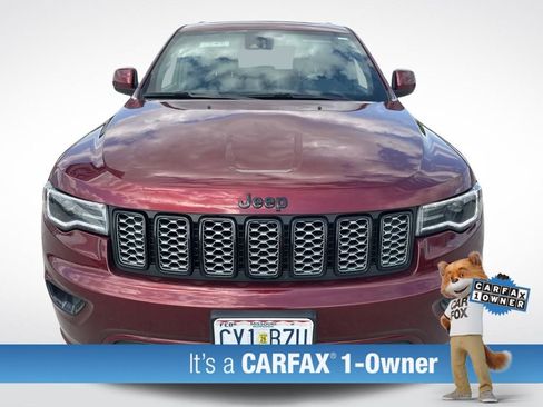 Used 2022 Jeep Grand Cherokee Laredo X image 2