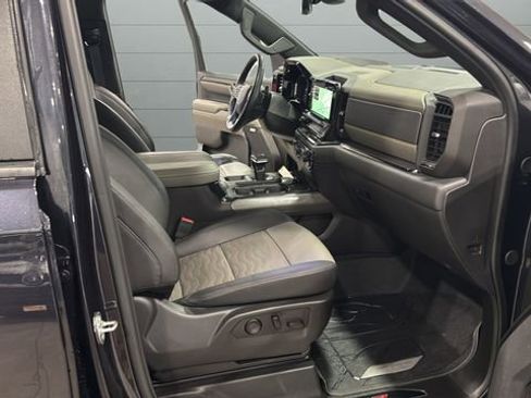 Used 2024 Chevrolet Silverado 1500 ZR2 w/ Technology Package image 32