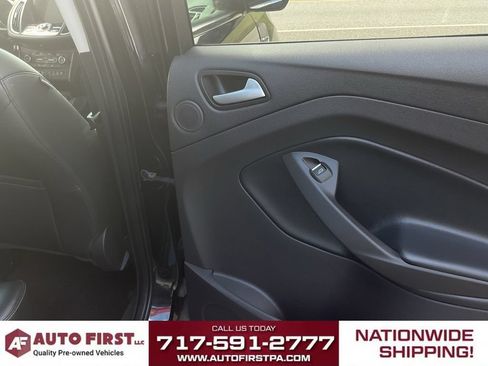 Used 2018 Ford Escape Titanium AWD/4WD image 12