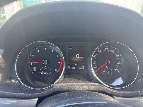 Used 2019 Volkswagen Passat 2.0T Wolfsburg FWD image 18