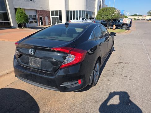 Used 2016 Honda Civic EX-T image 4