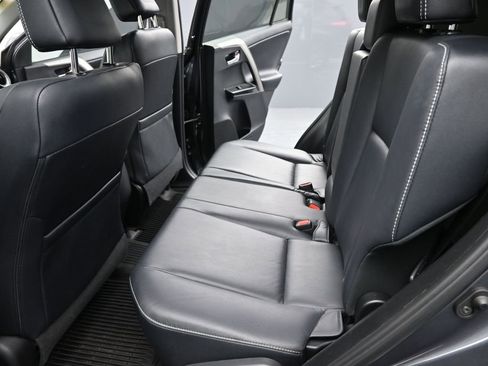 Used 2018 Toyota RAV4 Limited w/ Advanced Technology Package image 15