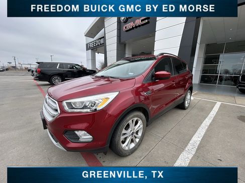 Used 2019 Ford Escape SEL image 1