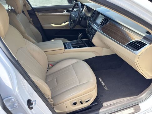 Used 2015 Hyundai Genesis 3.8 w/ Option Group 02 image 34