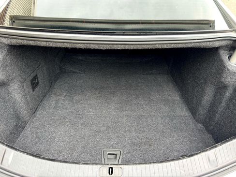 Used 2017 Cadillac XTS Luxury image 23