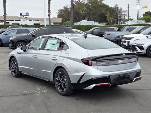 New 2025 Hyundai Sonata SEL image 9