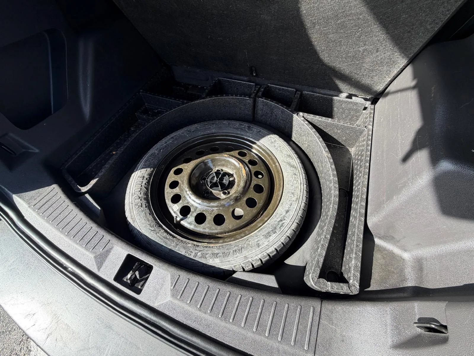 Used 2013 Ford Escape SEL FWD image 28