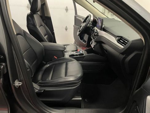Used 2020 Ford Escape SEL AWD/4WD image 42