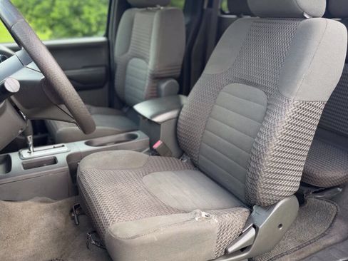 Used 2006 Nissan Frontier SE RWD image 17