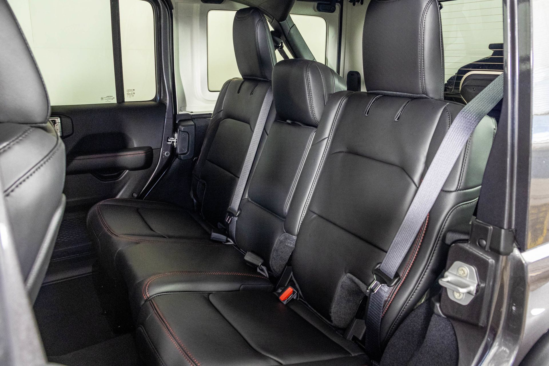 New 2027 Jeep Wrangler Unlimited Rubicon AWD/4WD image 33