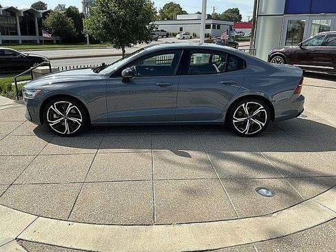 Certified 2024 Volvo S60 B5 Core AWD/4WD image 11