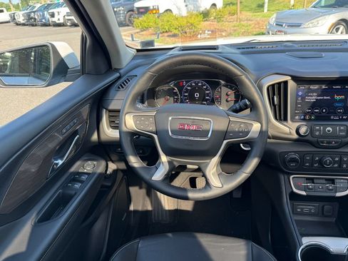 Used 2023 GMC Terrain Denali AWD/4WD image 14