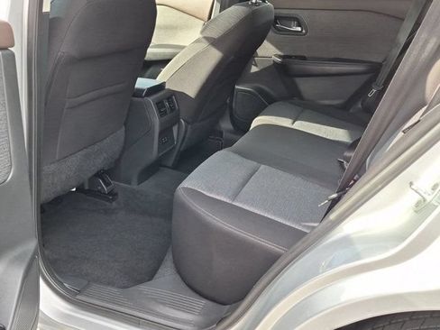 Used 2022 Nissan Rogue SV AWD/4WD image 15