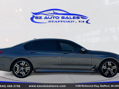 Used 2018 BMW M760i xDrive image 4