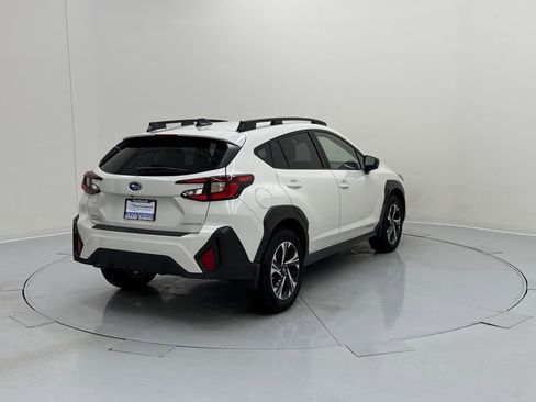 Used 2025 Subaru Crosstrek 2.0i Premium image 6