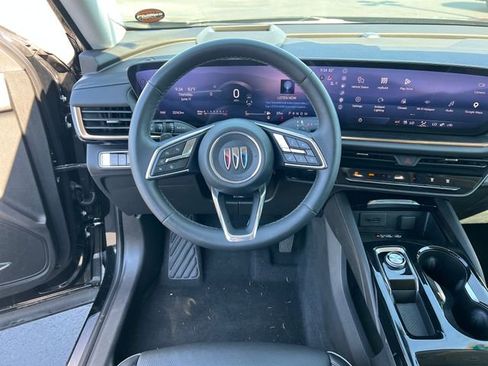 Certified 2024 Buick Envision Avenir AWD/4WD image 13