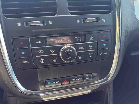 Used 2019 Dodge Grand Caravan GT FWD image 19