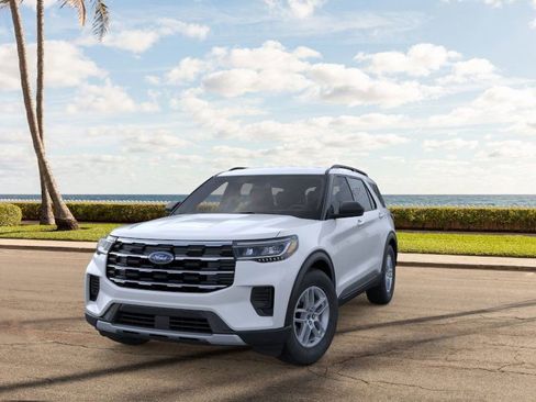 New 2026 Ford Explorer Active image 2